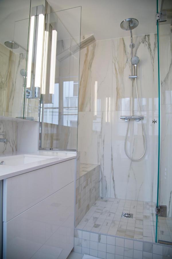 Tasty Luxury 3 Bedroom Full View Seine-notre Dame